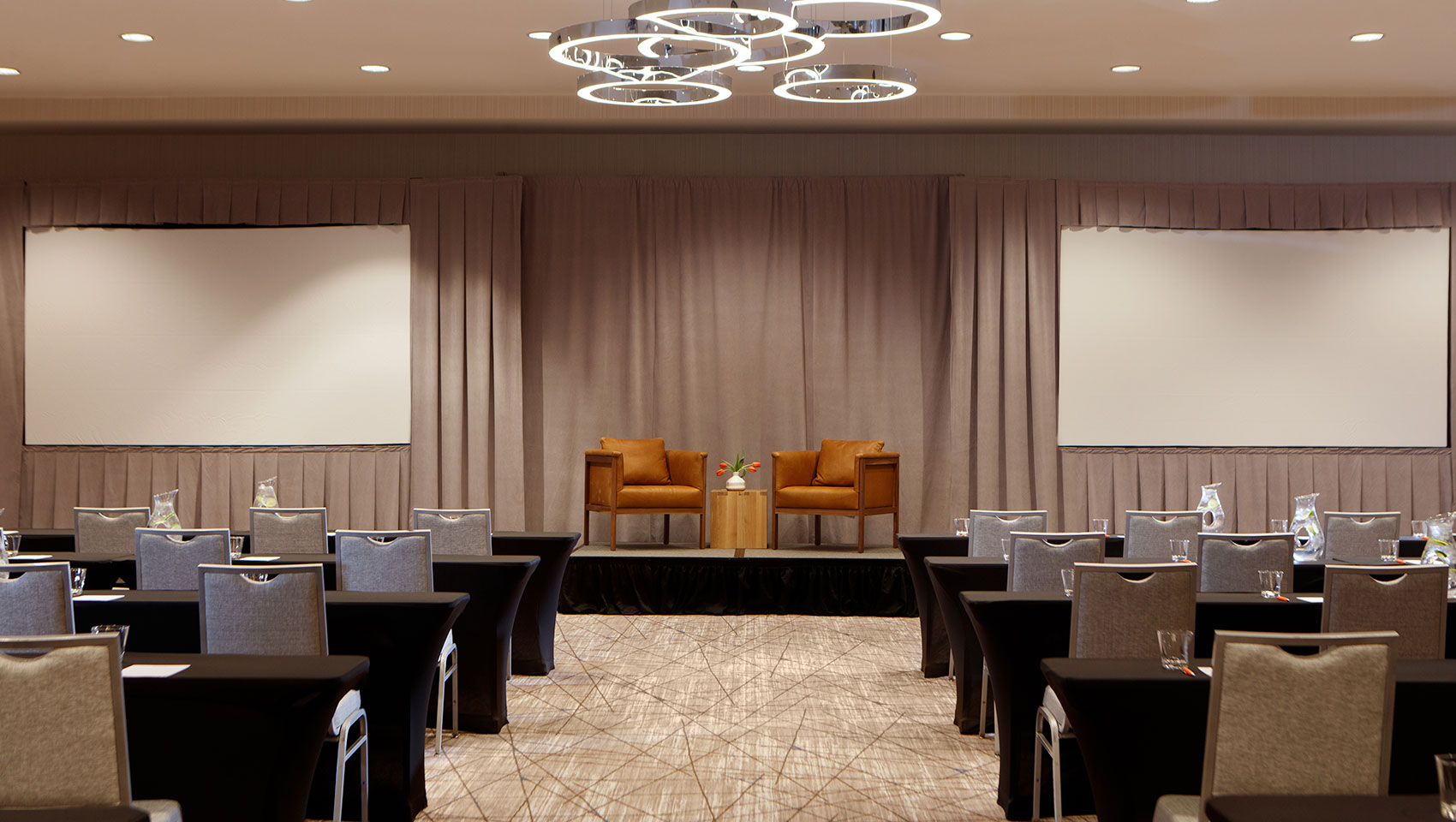 Overland Meeting Room