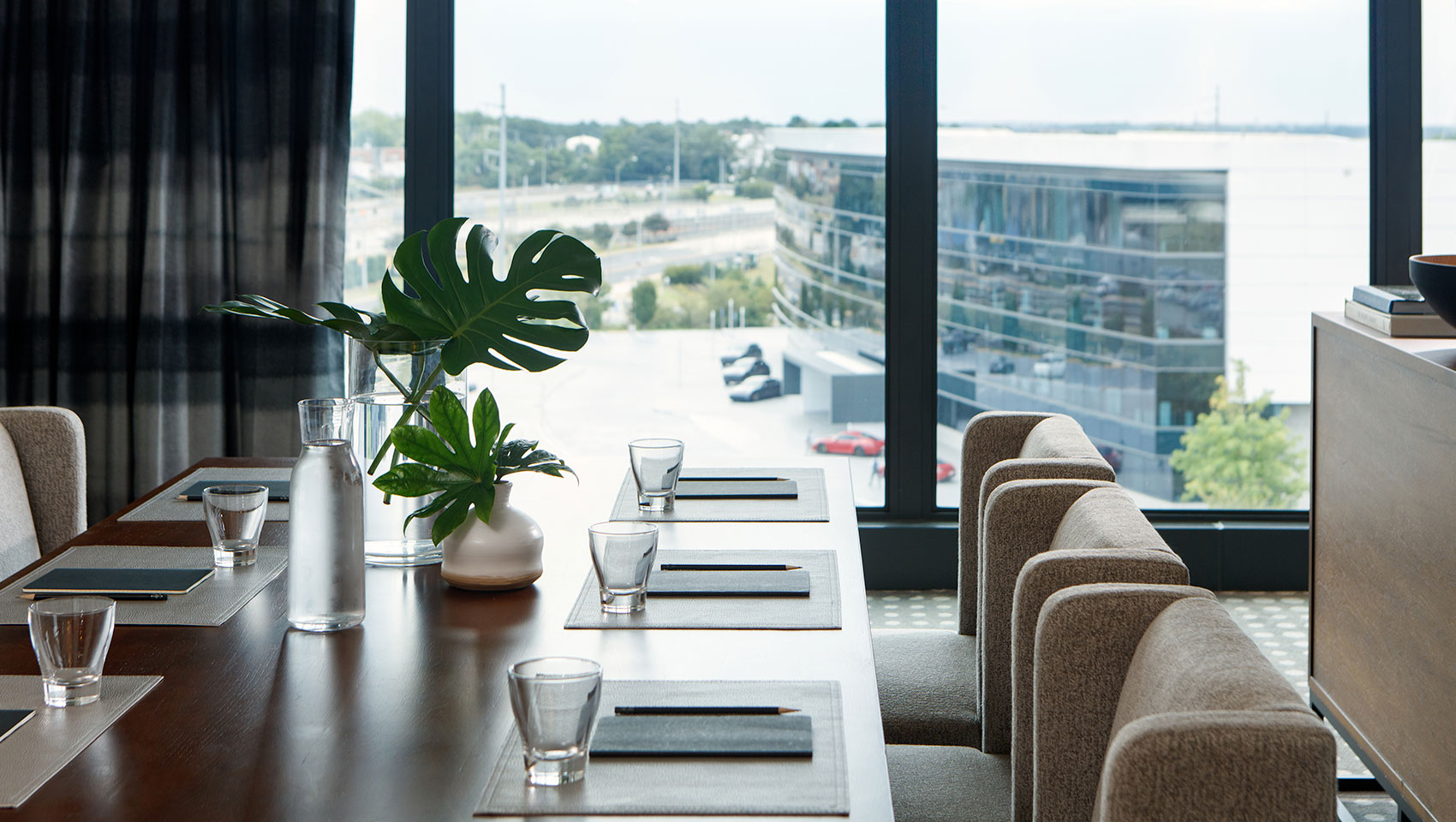 Overland Meeting Room