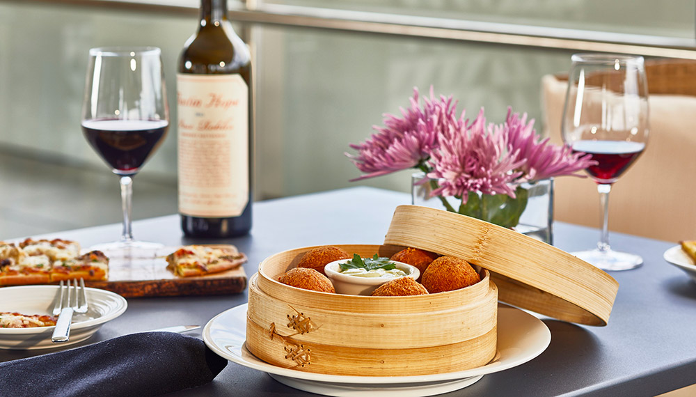 Overdrive Rooftop Bar, Bar Bites, Red Wine